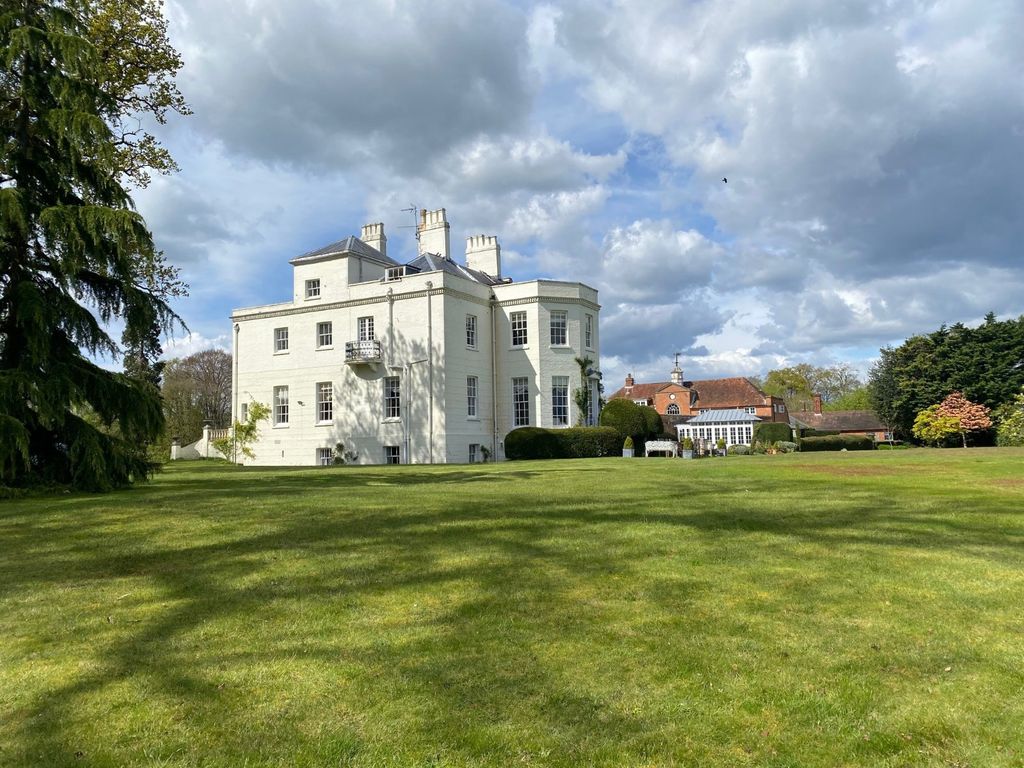 7 bed country house for sale in Odiham Road, Winchfield, Hook