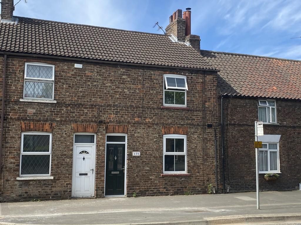 3 bed terraced house to rent in Long Street, Easingwold, York YO61 Zoopla