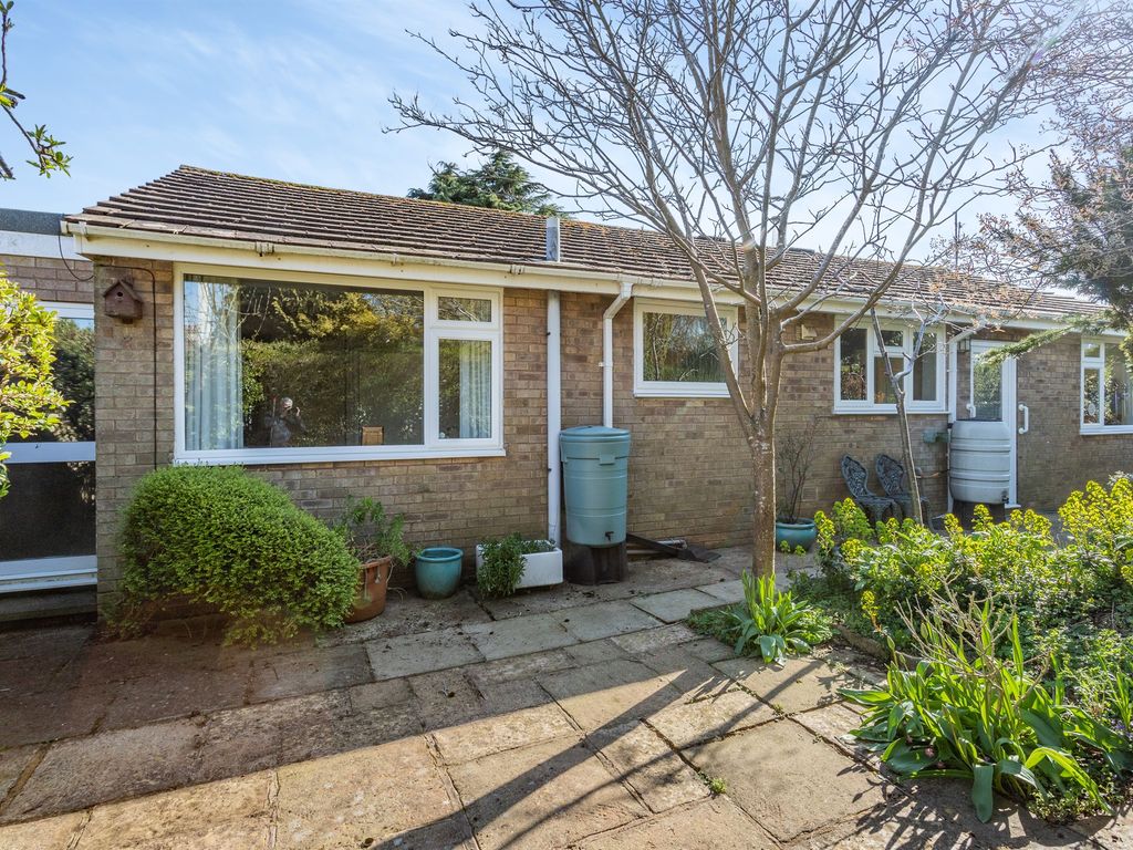 3 bed detached bungalow for sale in Wheatley Avenue, Uppingham, Oakham