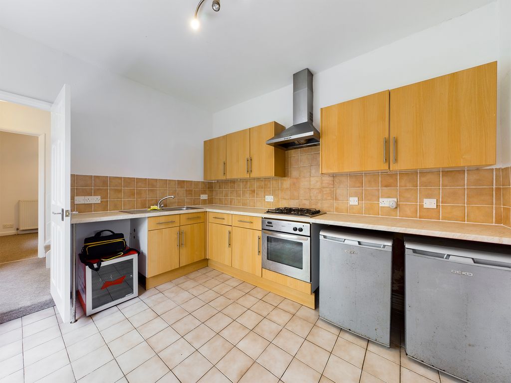 2 bed to rent in Great Western Road, West Hoe, Plymouth PL1