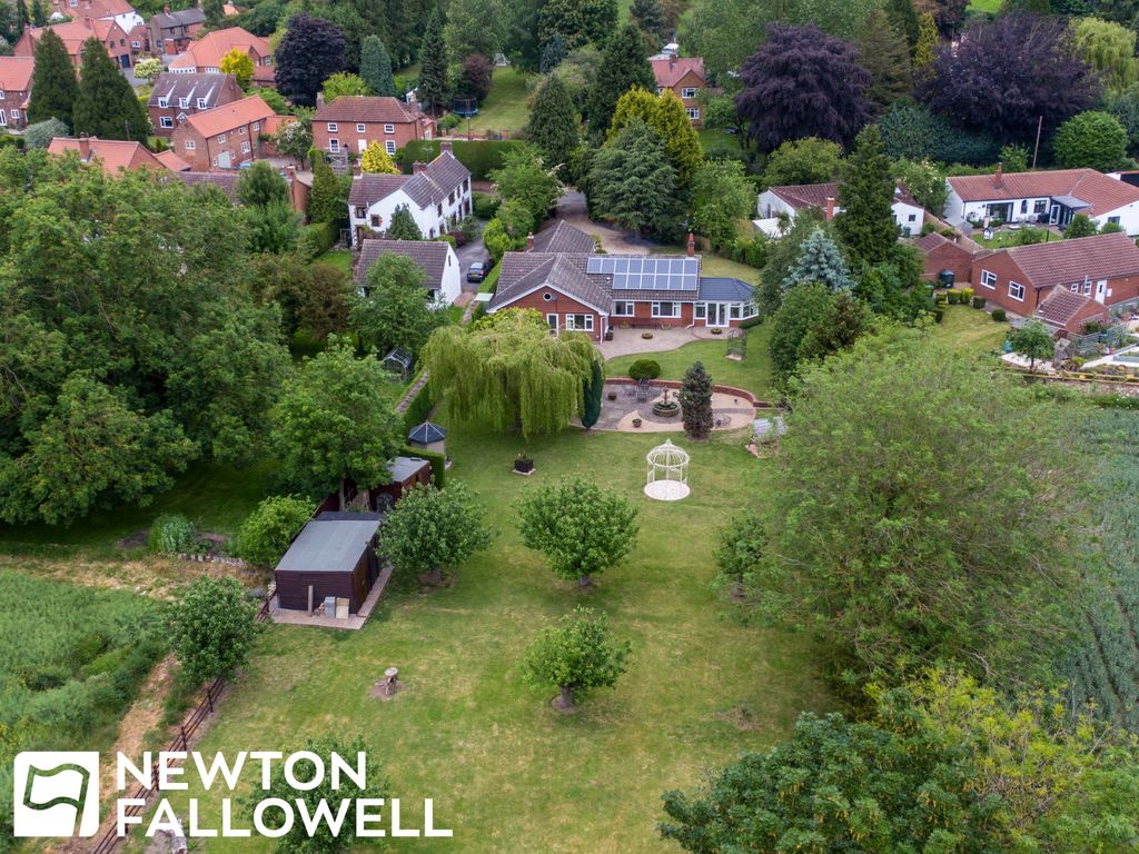 3 bed bungalow for sale in York Street, East Markham NG22 Zoopla