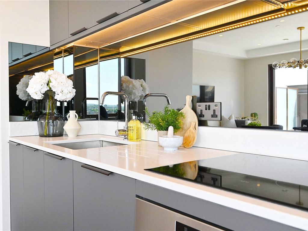 Dock East Selsdon Way London E14