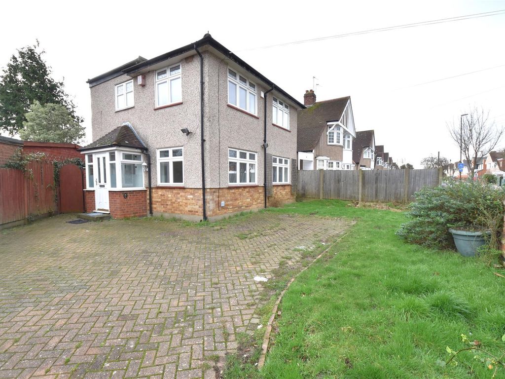 4 bed detached house for sale in Northumberland Avenue, Welling DA16, £