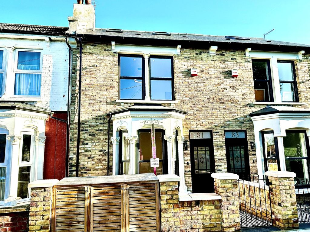 Whitworth Road, Woolwich, London SE18