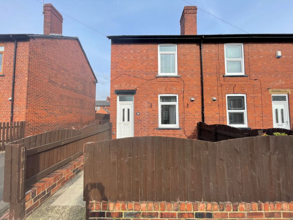 3 bed end terrace house for sale in Dalefield Avenue, Normanton WF6
