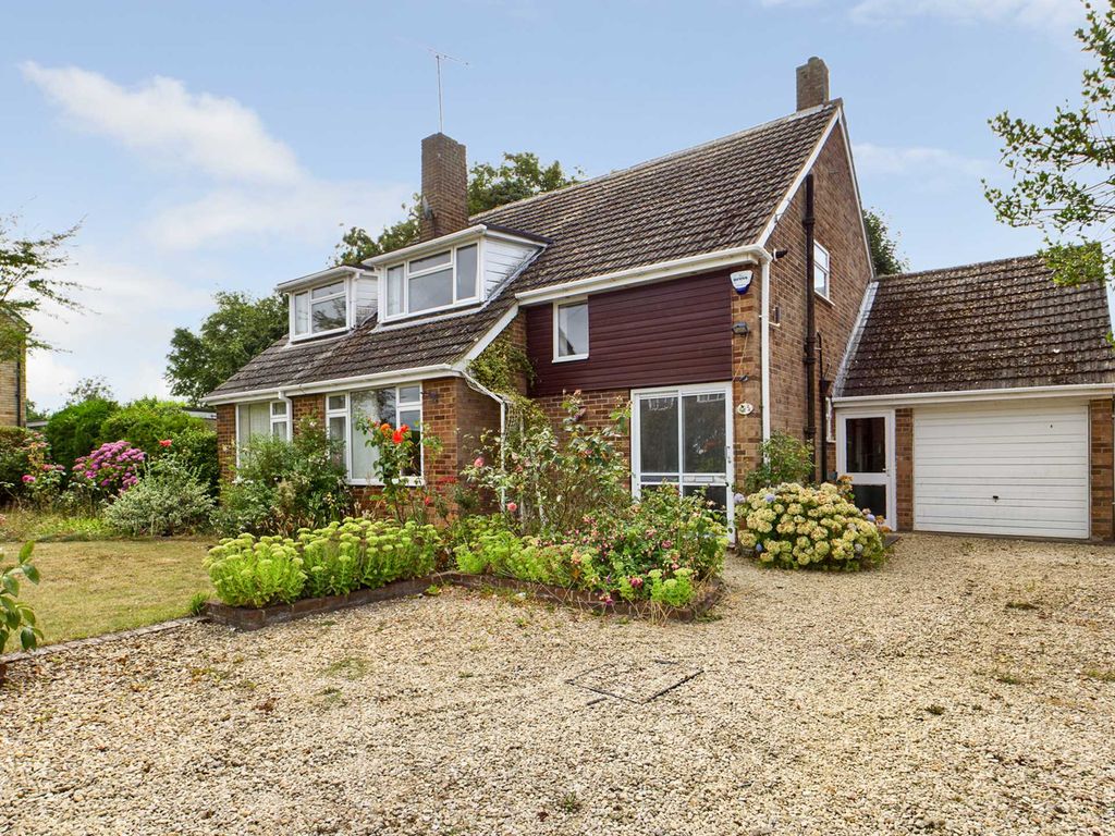 5 bed detached house for sale in Graham Drive, High