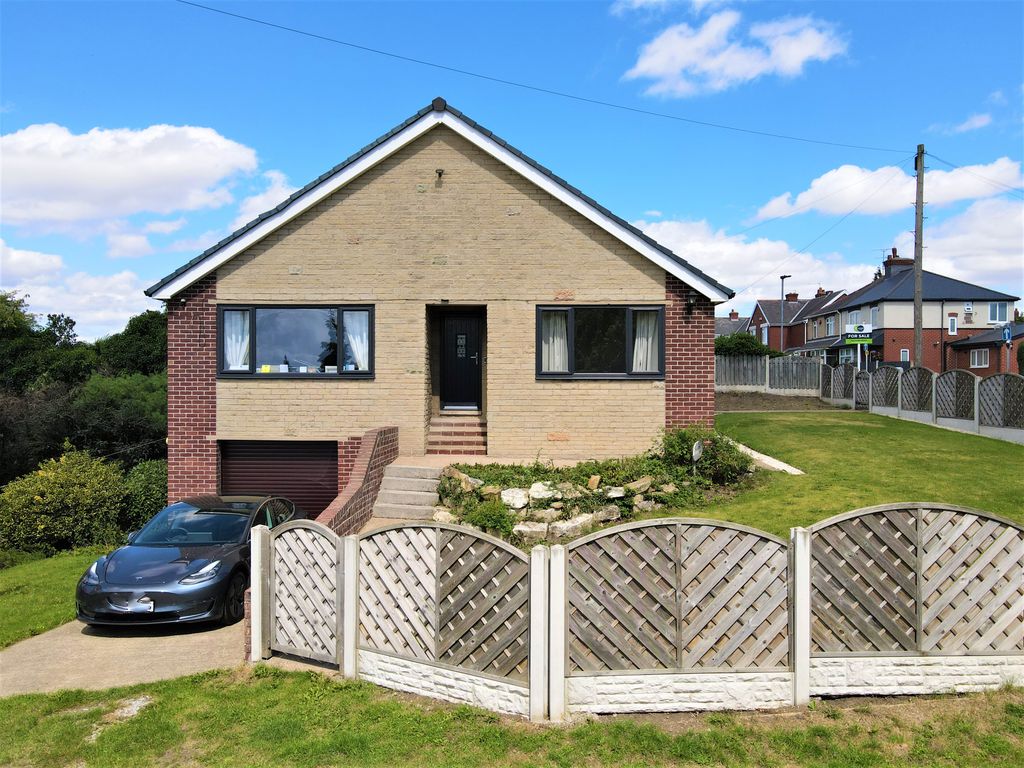 5 bed detached bungalow for sale in Gipsy Green Lane, WathUponDearne