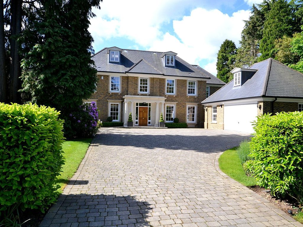 7 bed detached house for sale in Onslow Road, Burwood Park, WaltonOn