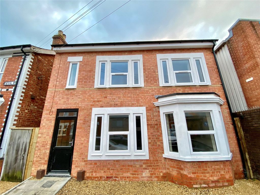New home, 1 bed for sale in Cecil Road, Gloucester GL1, £