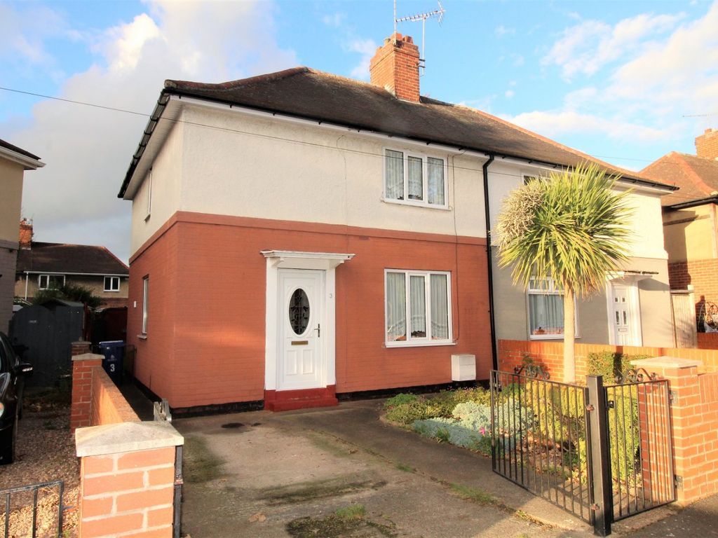 3 bed semidetached house for sale in Cumberland Avenue, Doncaster