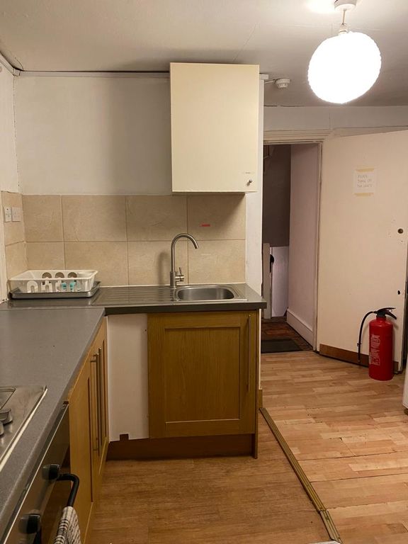 2 bed shared to rent in Stoke Newington Church Street
