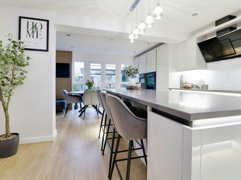 5 bed detached house for sale in Willow Green, Coalville LE67, £625,000