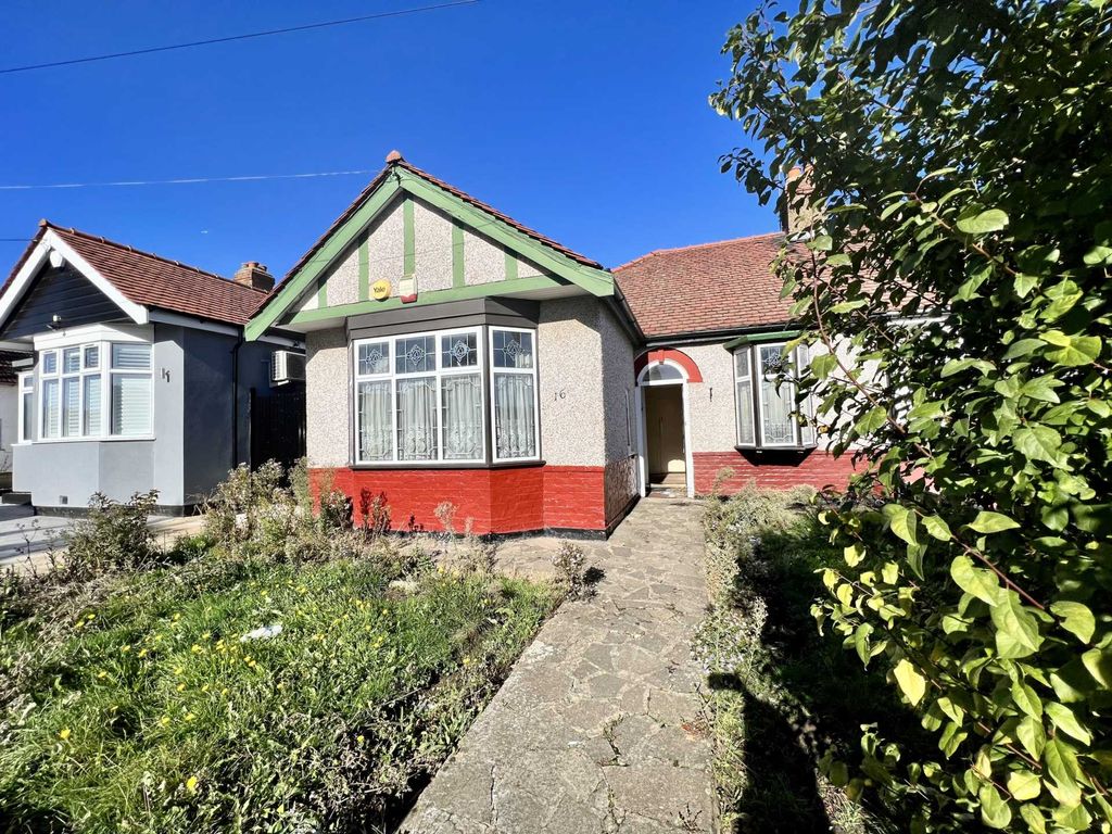 3 bed semidetached house for sale in Lamerton Road, Barkingside IG6