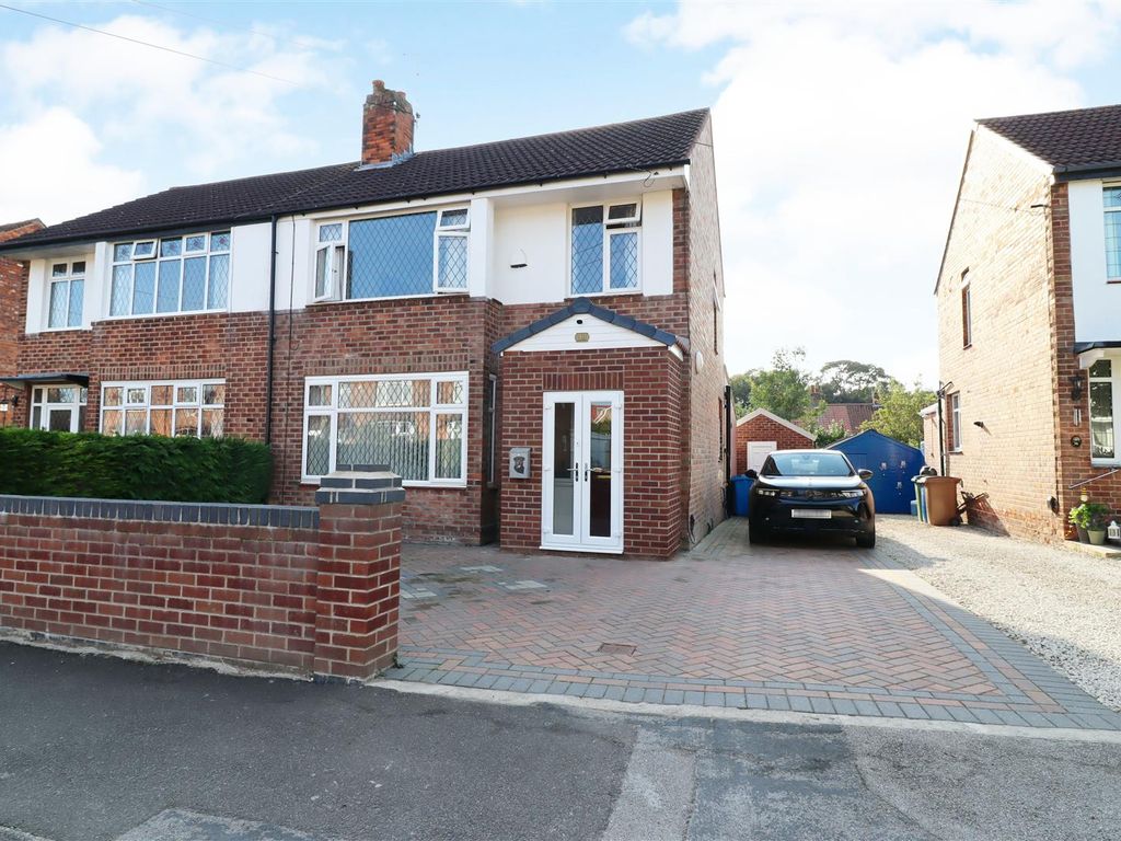 3 bed semidetached house for sale in Corby Park, North Ferriby HU14, £