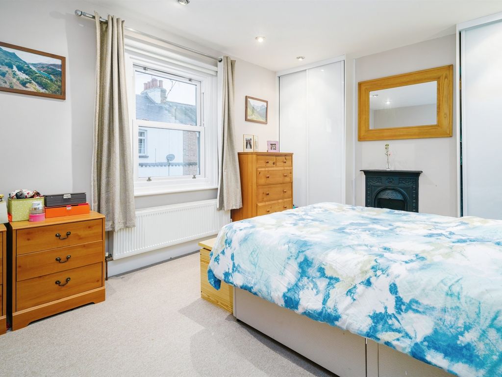 2 bed terraced house for sale in Arthur Road, St.Albans AL1, £535,000