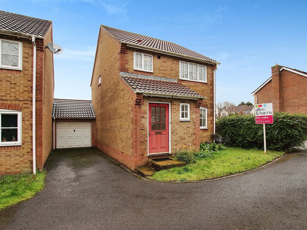 3 bed detached house for sale in Bakers Ground, Stoke Gifford, Bristol