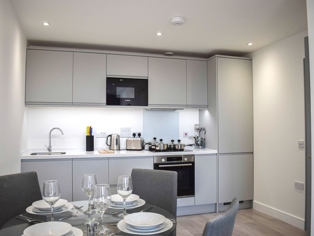 1 bed flat to rent in Carlton House, 101 New London Road, Chelmsford