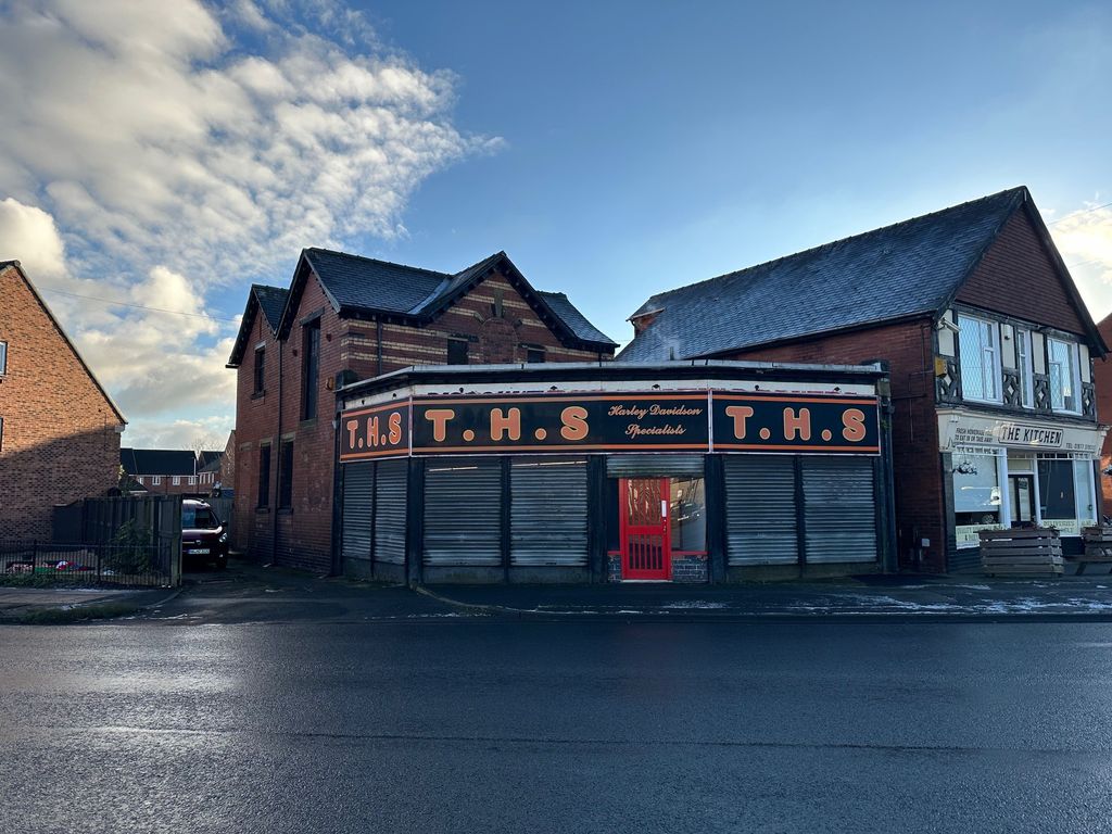 Retail premises for sale in Holywell Lane, Castleford WF10, £165,000