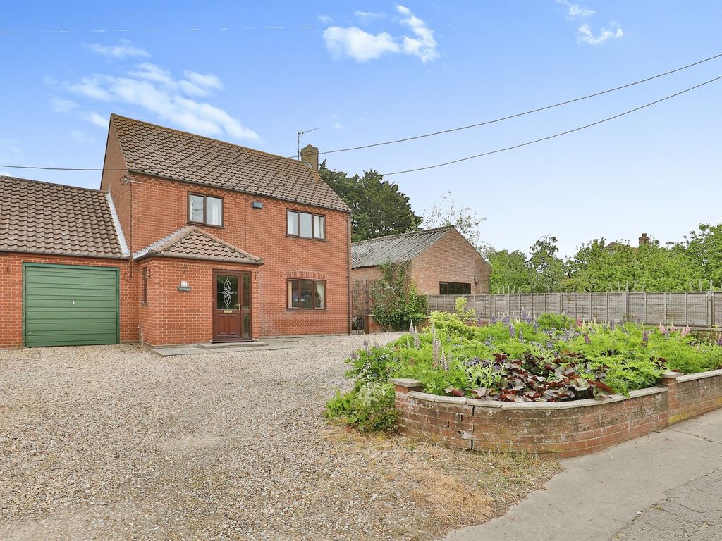3 bed detached house for sale in Fakenham Road, Great Ryburgh, Fakenham