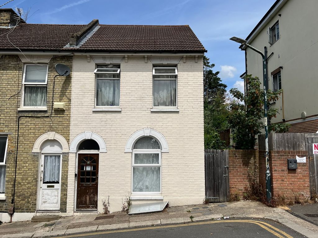 5 bed end terrace house for sale in Scotts Terrace, Chatham ME4 Zoopla