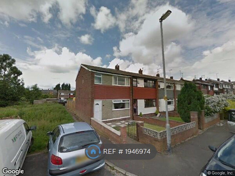 3 bed end terrace house to rent in Hawshead Drive, Royton OL2, £1,200