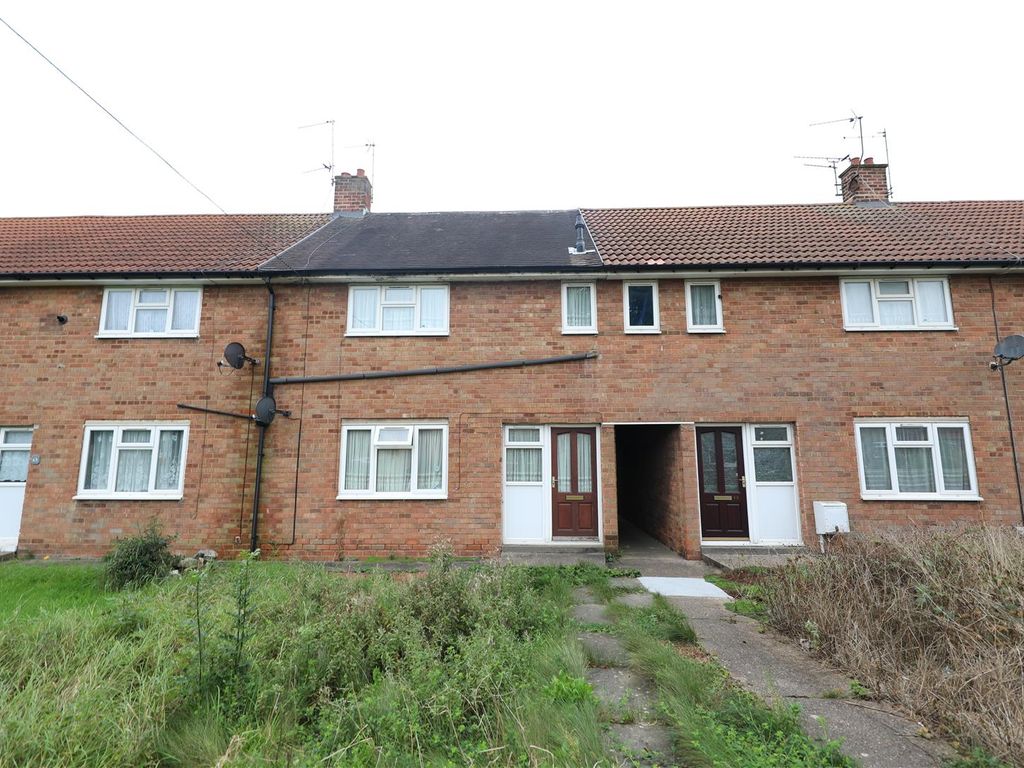 2 bed terraced house for sale in Bowes Walk, Hull HU5, £100,000 Zoopla