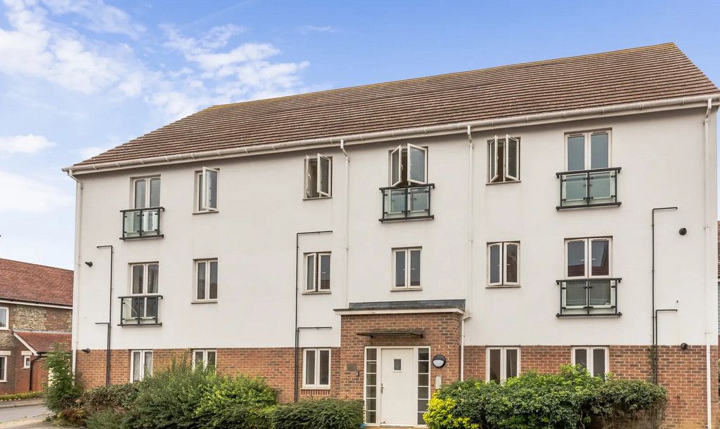 1 bed flat for sale in Broom Field Way, Felpham PO22, £57,750 Zoopla