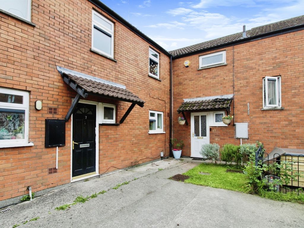 3 bed property for sale in Crumlin Drive, St. Mellons, Cardiff CF3, £