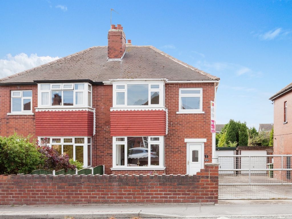 3 bed semidetached house for sale in Silcoates Lane, Wrenthorpe