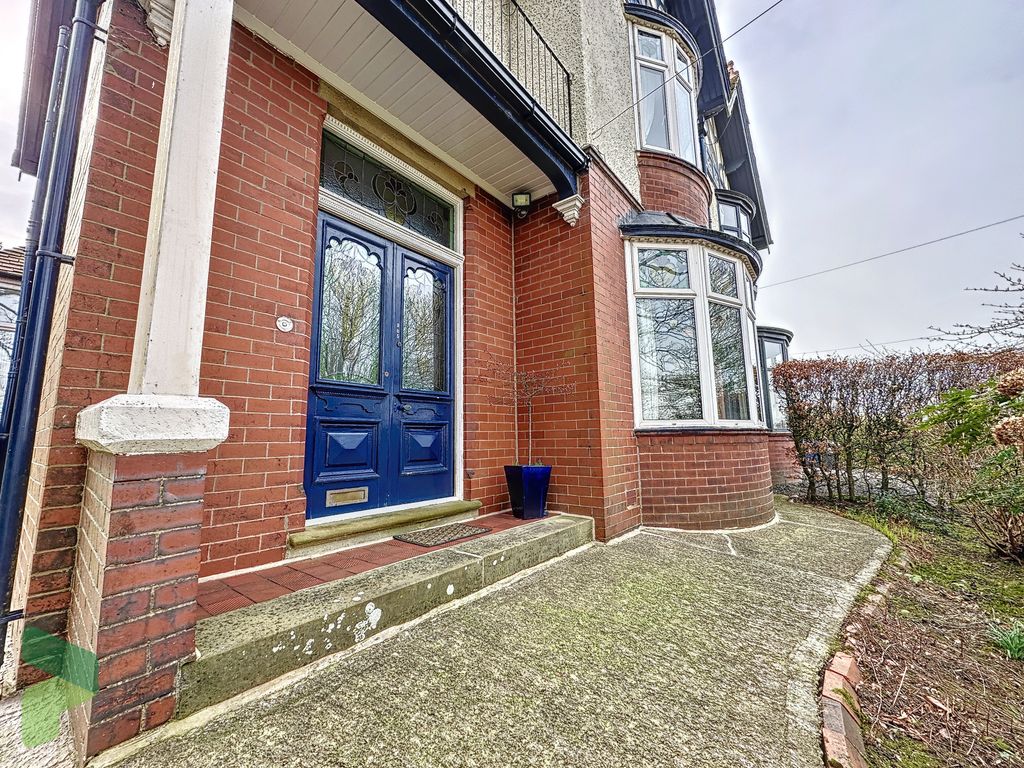 3 bed semidetached house for sale in Tockholes Road, Darwen BB3 Zoopla