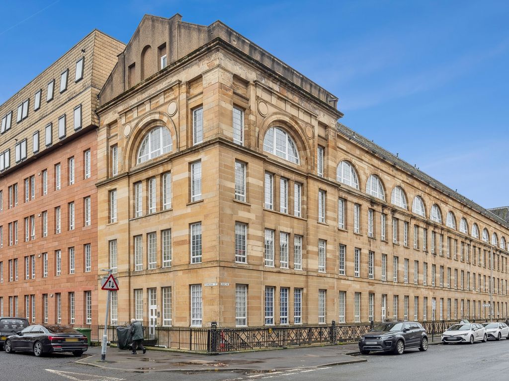 1 bed flat for sale in Kent Road, Charing Cross, Glasgow G3, £115,000