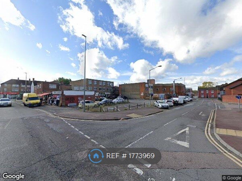 2 bed flat to rent in Bletchley, Bletchley, Milton Keynes MK2 Zoopla