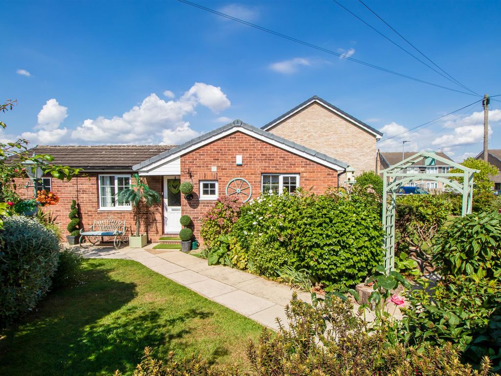 2 bed detached bungalow for sale in Helston Road, Normanton WF6 Zoopla
