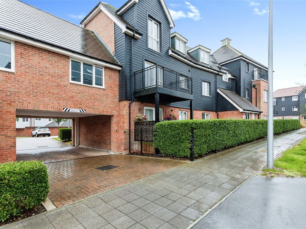 2 bed flat for sale in Illett Way, Faygate, Horsham, West Sussex RH12, £260,000 Zoopla