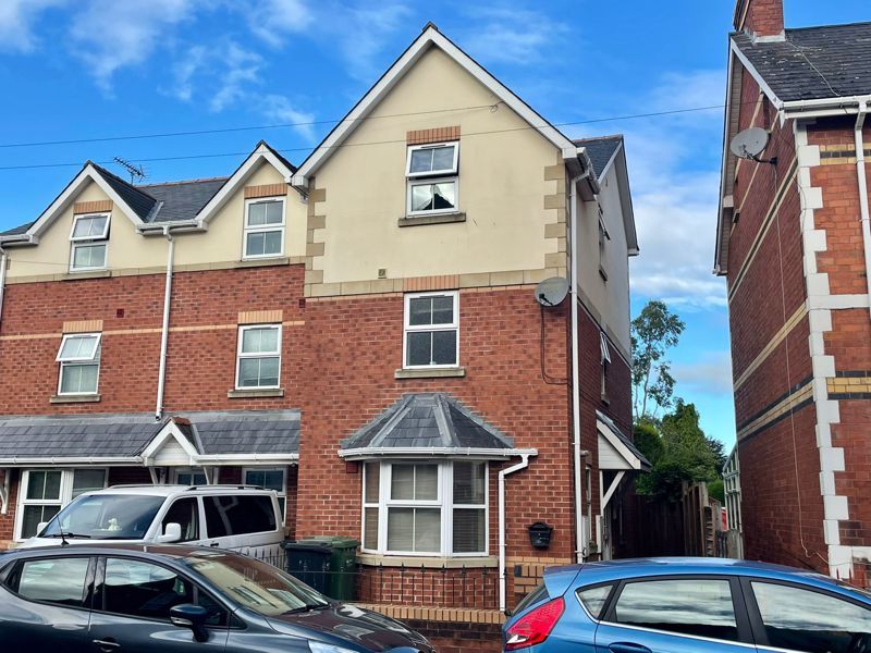 3 bed end terrace house for sale in White Horse Street, Hereford HR4