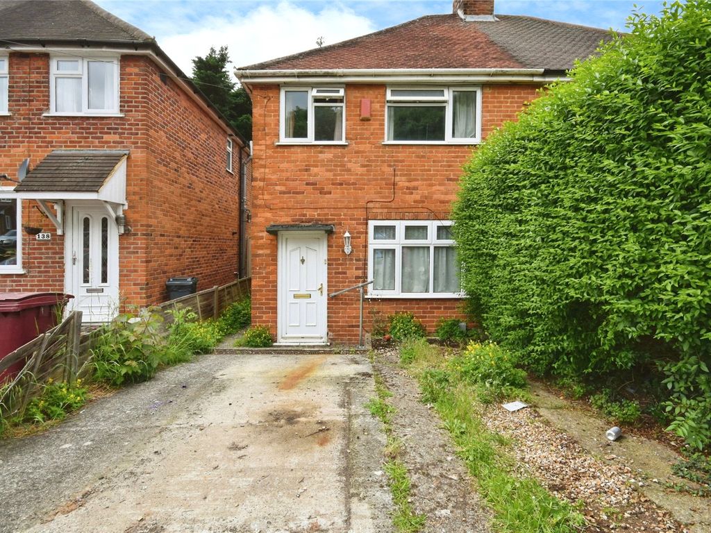 3 bed semidetached house for sale in Rodway Road, Tilehurst, Reading