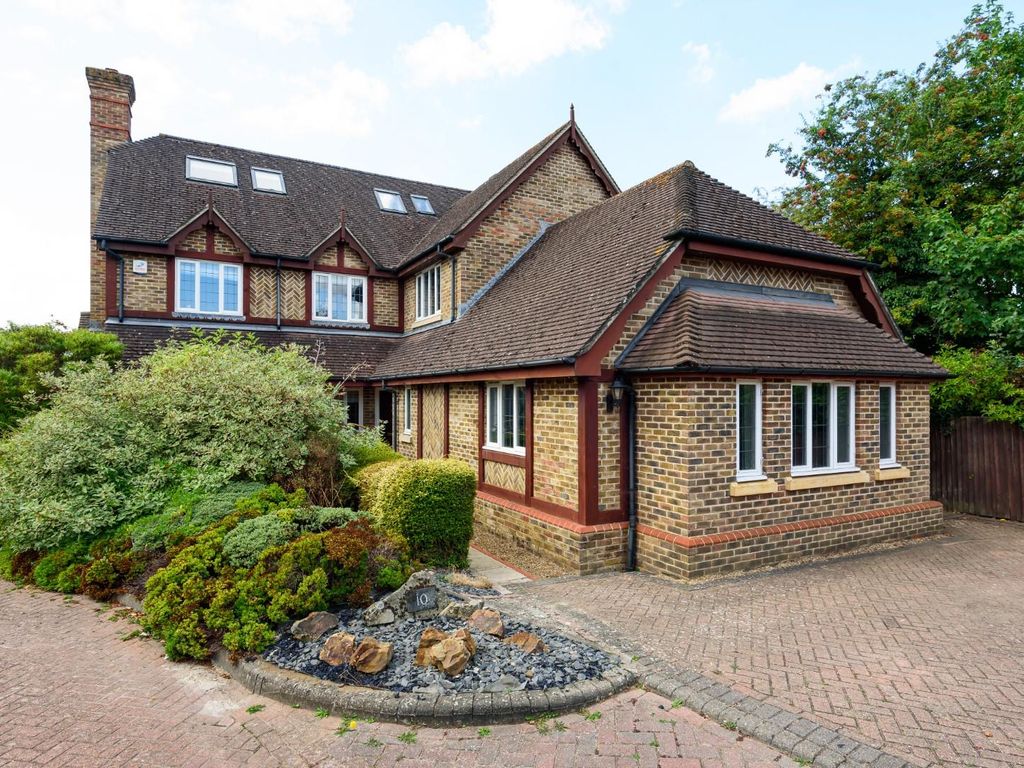 Avonstowe Close, Orpington BR6  