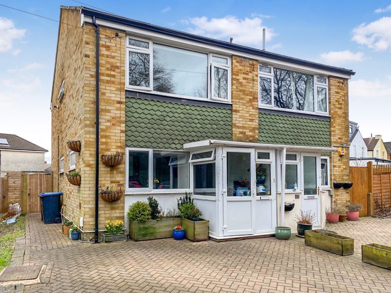 3 bed semidetached house for sale in Coulsdon Road, Caterham CR3, £
