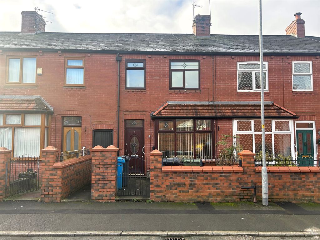 2 bed terraced house for sale in Keston Road, Watersheddings, Oldham