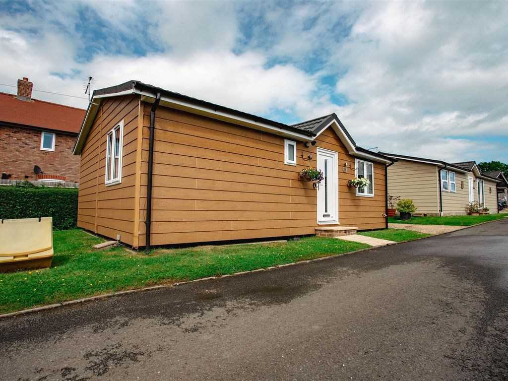 2 bed detached bungalow for sale in Golden Cross, Hailsham BN27 Zoopla