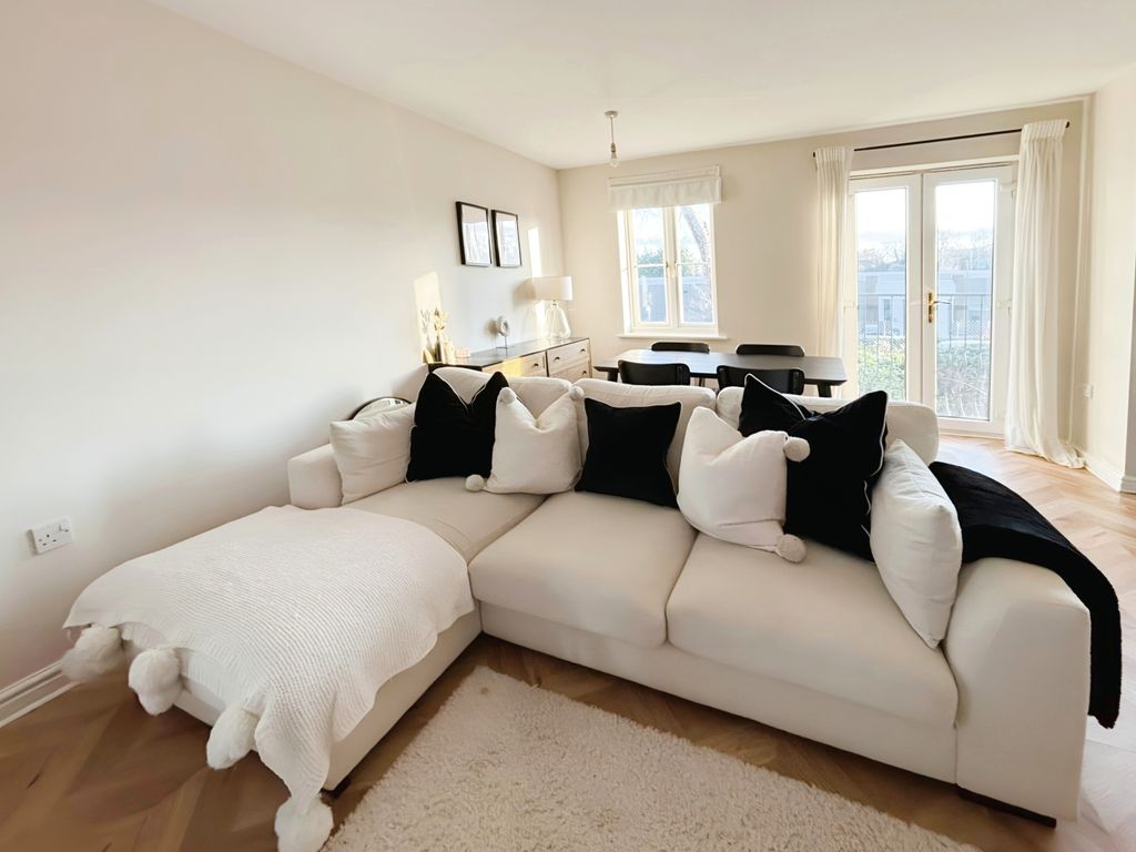 1 bed flat to rent in Pipkin Close, Pontprennau, Cardiff CF23, £900 pcm