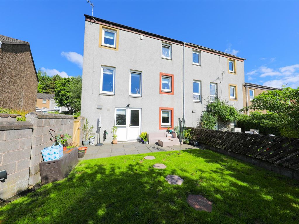 4 bed end terrace house for sale in Oldany Road, Glenrothes KY7, £