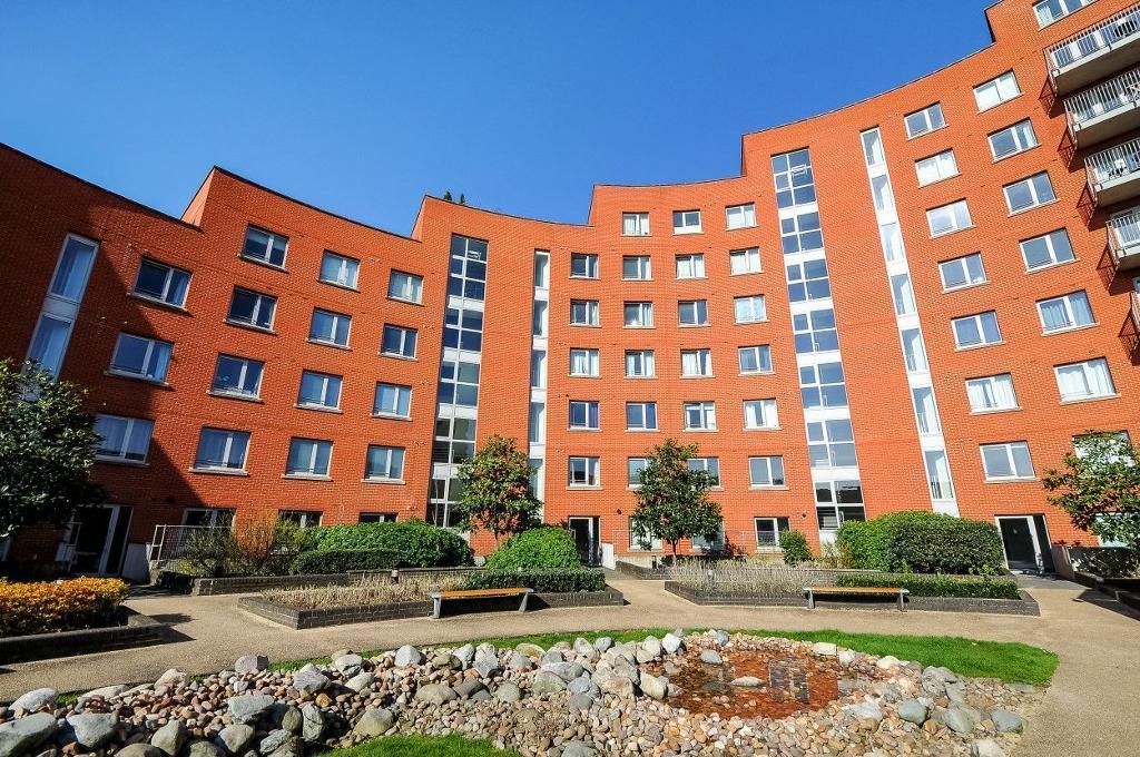 1 bed flat to rent in Garand Court, Eden Grove, Drayton Park, Holloway