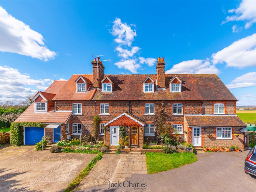 3 bed terraced house for sale in Tonbridge Road, East Peckham