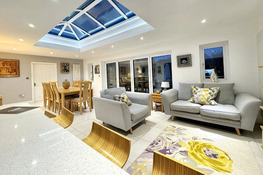 3 bed detached house for sale in Whittington Road, Westlea, Swindon SN5