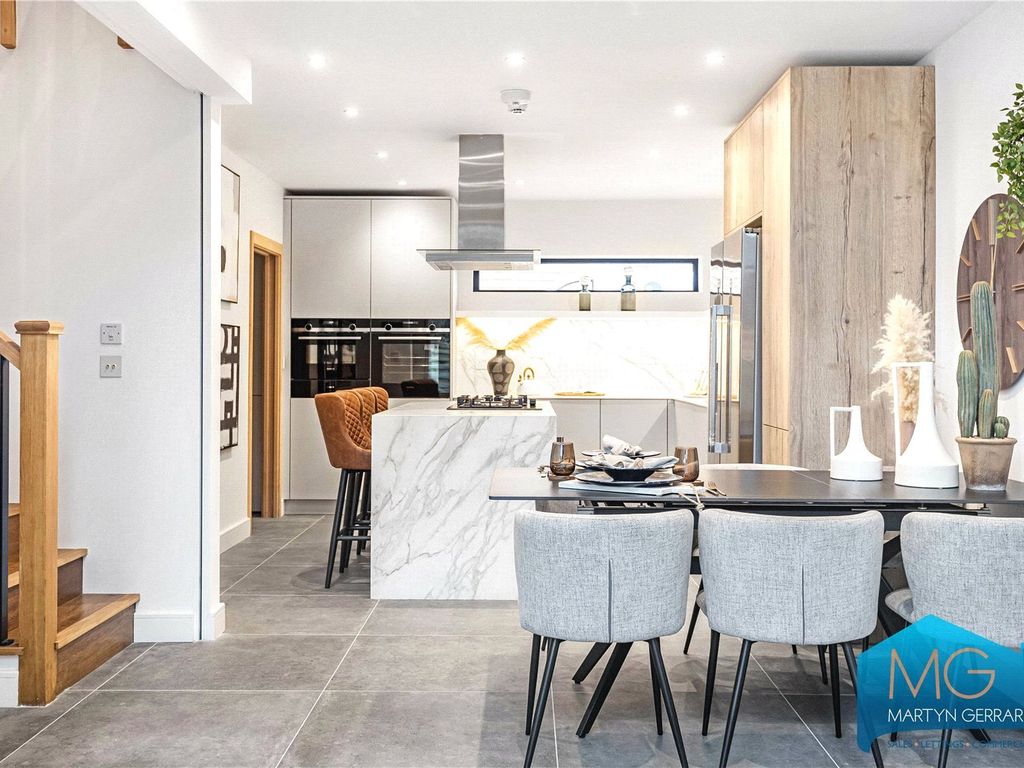 New home, 4 bed semidetached house for sale in Greenoak Close, London