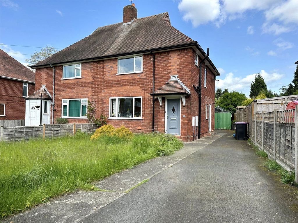 3 bed semidetached house to rent in Parkdale, Telford, Shropshire TF1