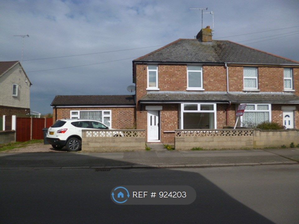 5 bed semidetached house to rent in Hughes Street, Swindon SN2, £1,495