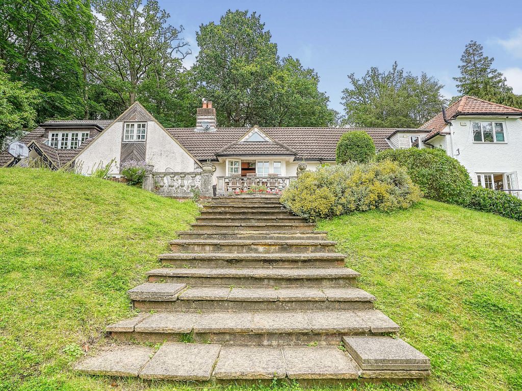 6 bed detached house for sale in Hook Heath Road, Hook Heath, Woking