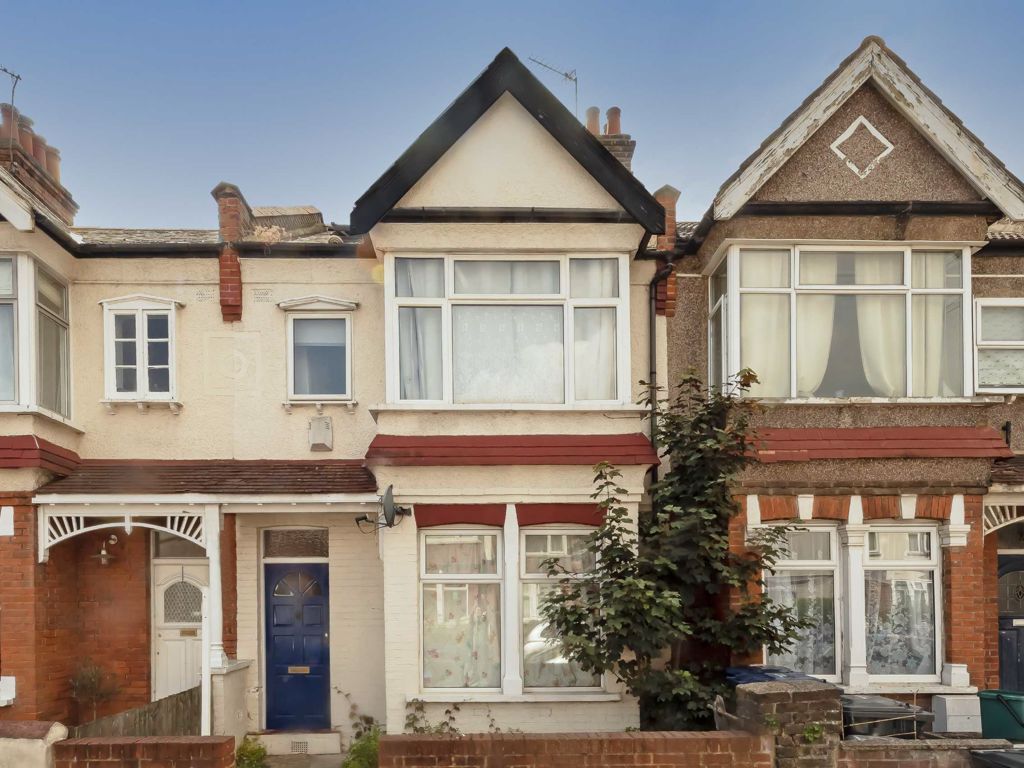 Montague Road, London W7  